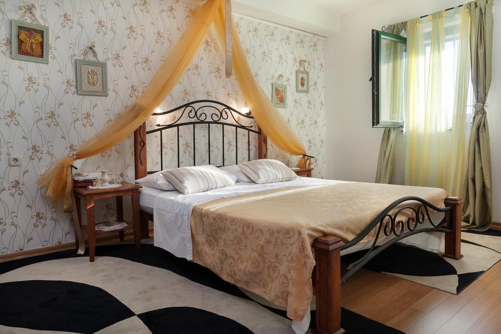 Holiday Home Alegra Podgora Esterno foto